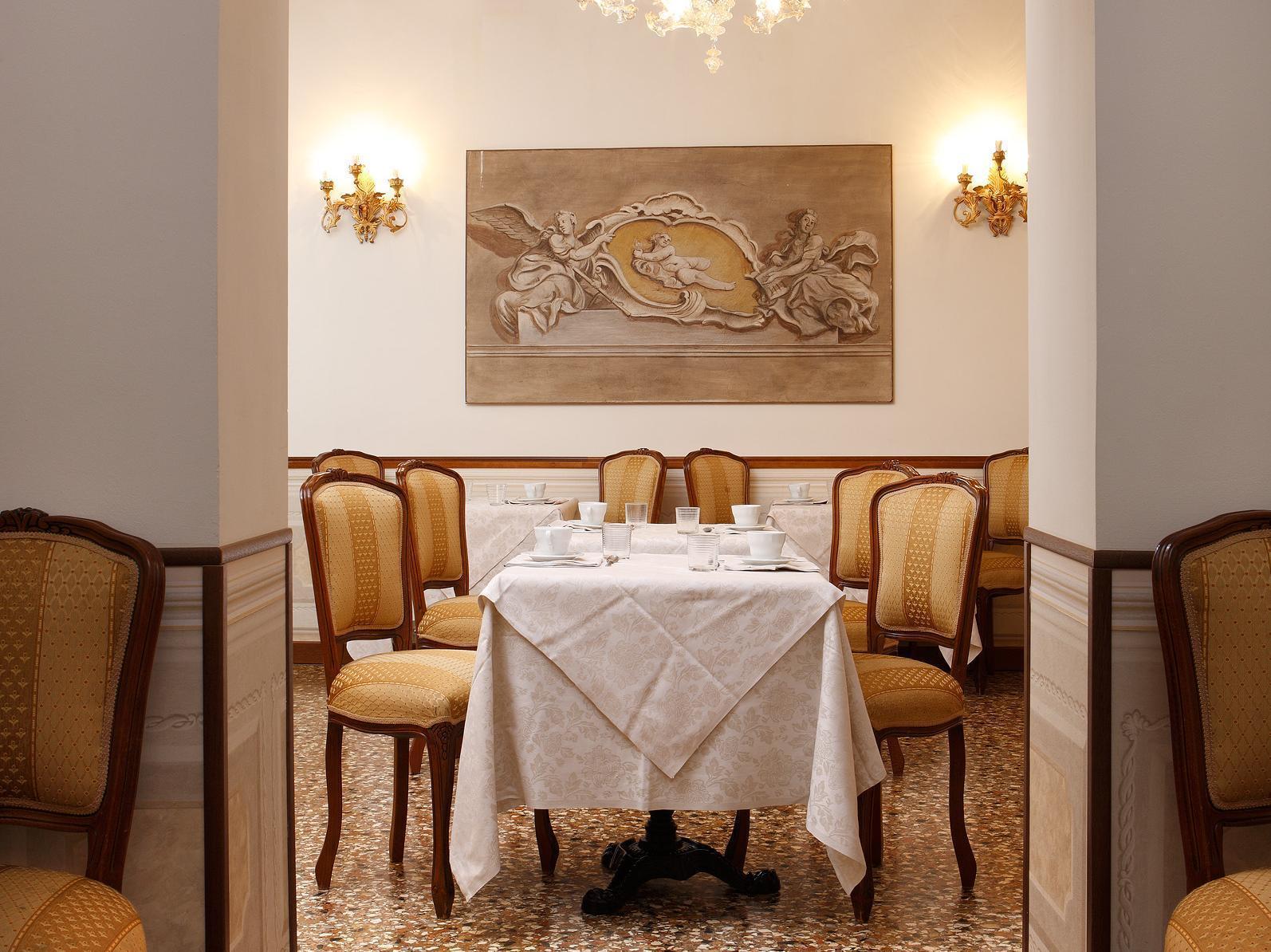 Palazzo Guardi Hotel Venice Exterior photo