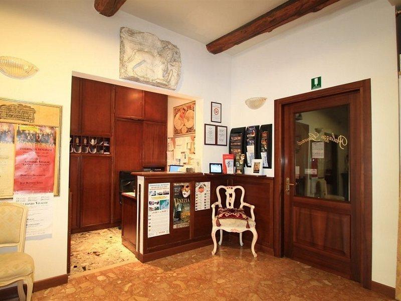 Palazzo Guardi Hotel Venice Exterior photo